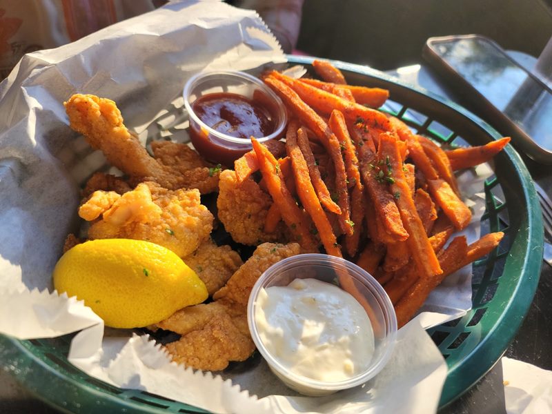 Fontaine's Oyster House food